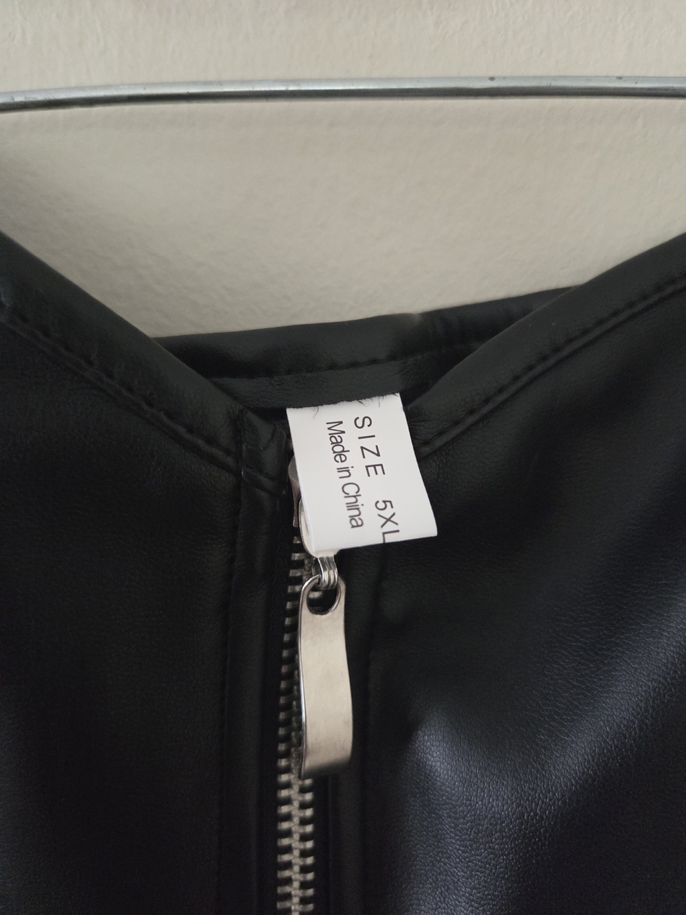Black Faux Leather Zip-Front Corset Top - Picture 3 of 3
